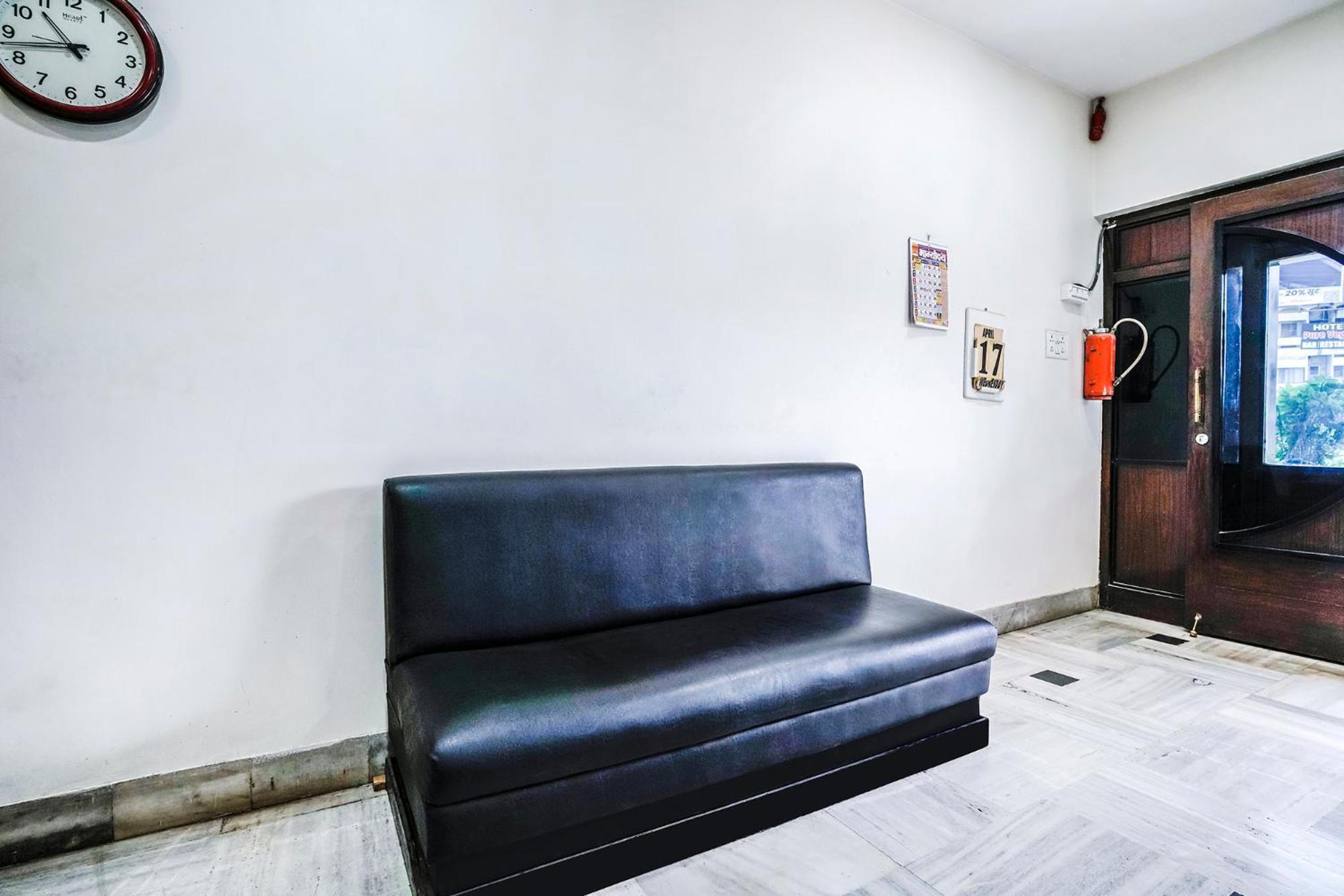 Hotel Fabexpress Raj Tourist à Nashik Extérieur photo